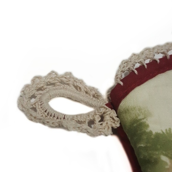 Handmade Farm Fresh Rooster Cooking Oven Mitt - Picture 5 of 7